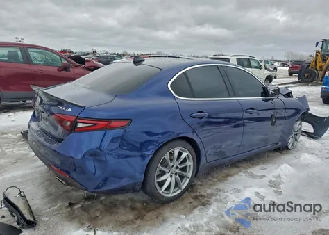 2017 Alfa Romeo Giulia from USA, damaged, VIN ZARFAEBN3H7551593
